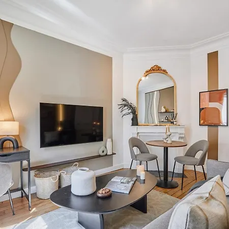 Pales - 1 A Vaugirard Paris