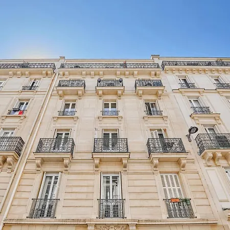 Pales - 1 A Vaugirard Apartment *